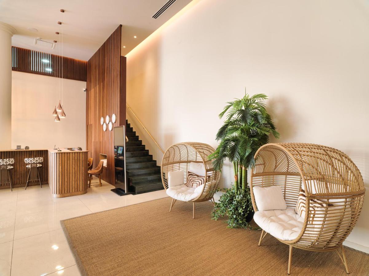 Leonardo Boutique Hotel Larnaca Extérieur photo