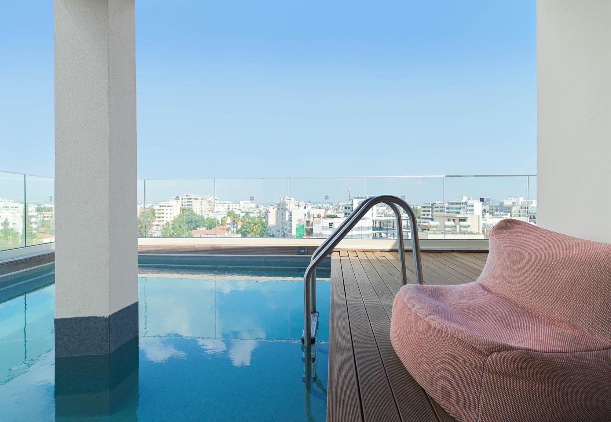 Leonardo Boutique Hotel Larnaca Extérieur photo